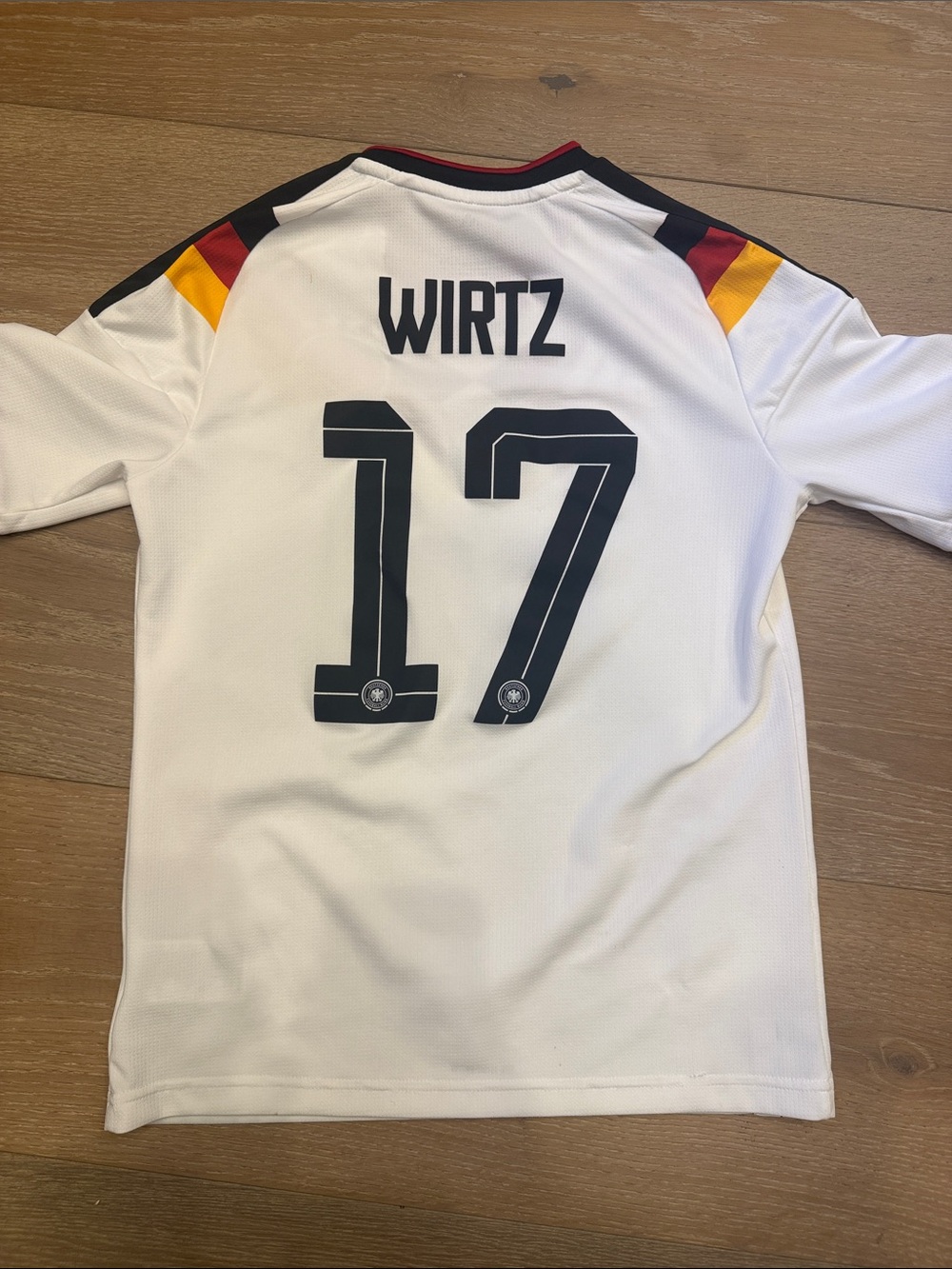 adidas Kids GERMANY 26 HOME WIRTZ
Soccer Jersey - Picture 6 of 8